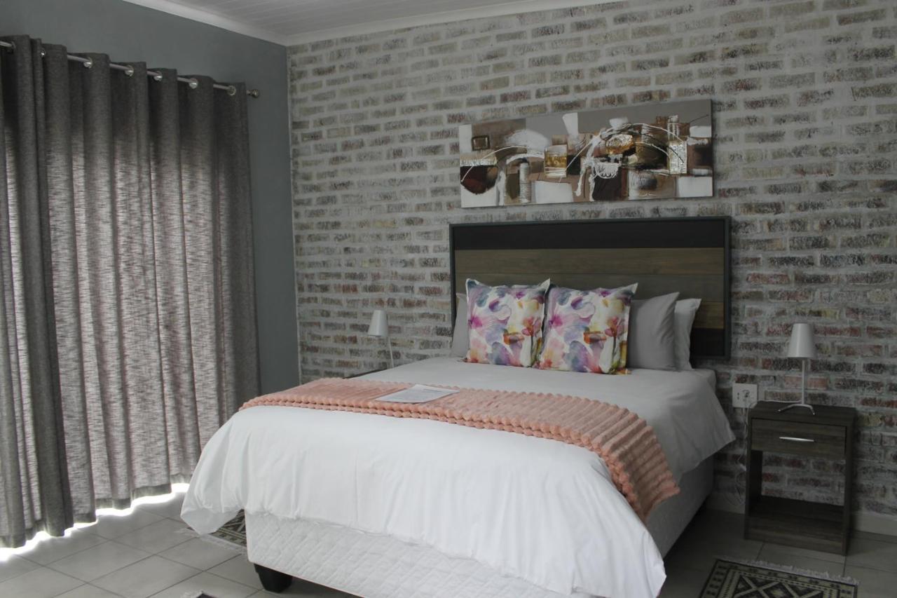 Berry Lane Guesthouse Kroonstad Extérieur photo