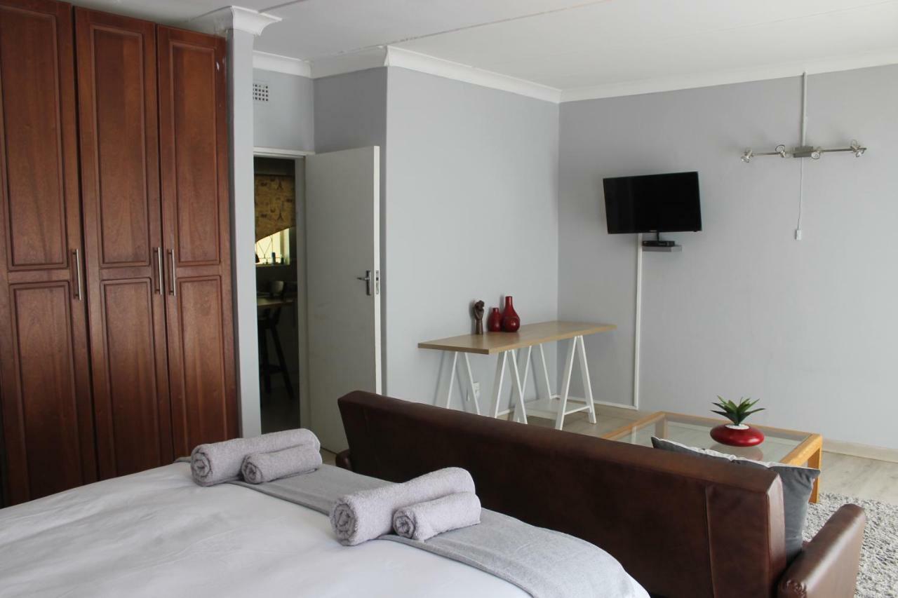 Berry Lane Guesthouse Kroonstad Extérieur photo