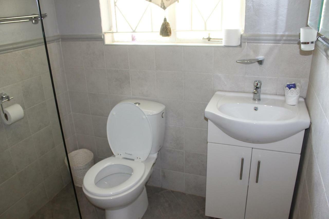 Berry Lane Guesthouse Kroonstad Extérieur photo