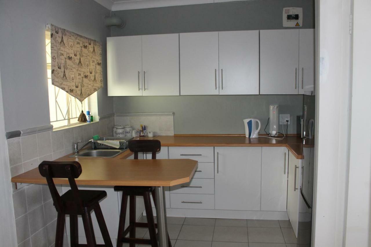 Berry Lane Guesthouse Kroonstad Extérieur photo